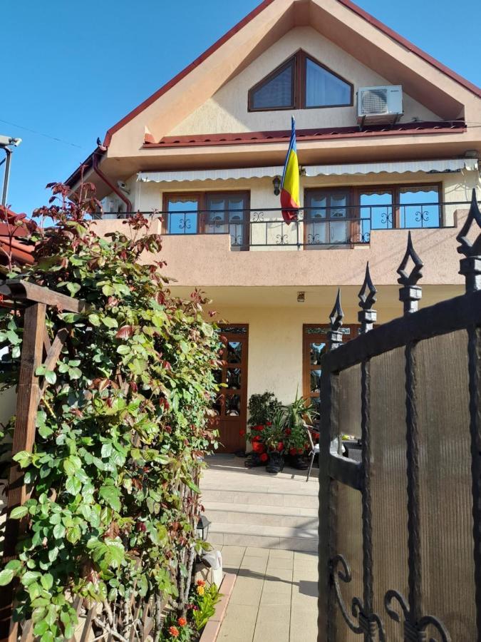 Vila Marius-Camere De Inchiriat Эфорие Норд Экстерьер фото